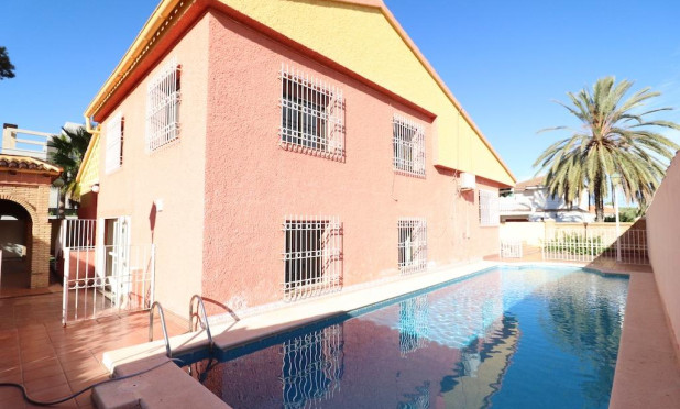 Villa - Wiederverkauf - Cabo Roig - C-78459