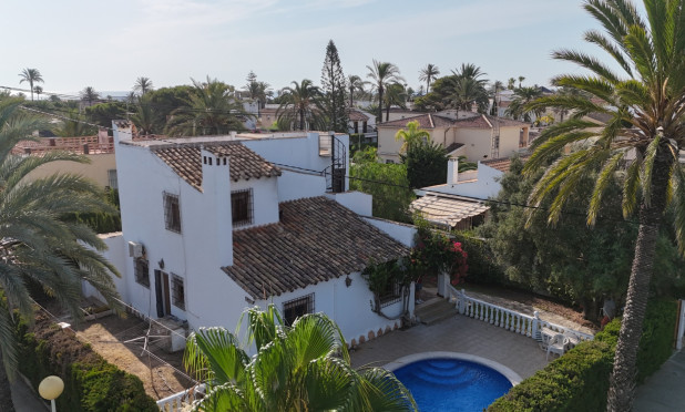 Villa - Wiederverkauf - Cabo Roig - Cabo Roig