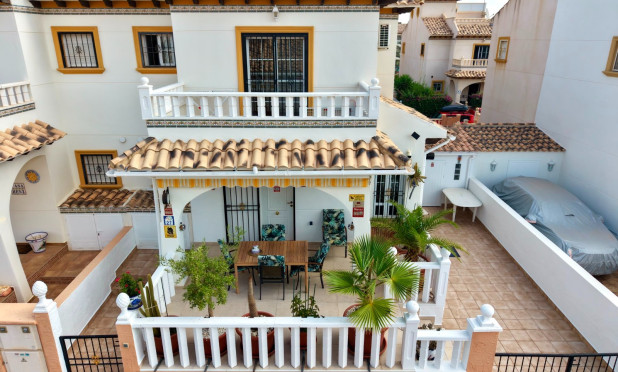 Villa - Wiederverkauf - Cabo Roig - Orihuela Costa