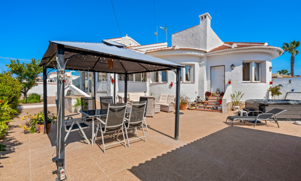 Villa - Wiederverkauf - Ciudad Quesada - C-59958