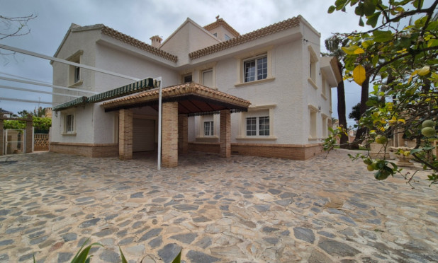 Villa - Wiederverkauf - Orihuela - Costa Blanca Sur