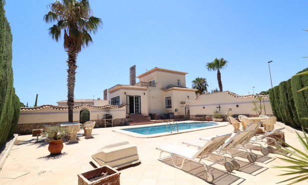 Villa - Wiederverkauf - Orihuela Costa - Las Ramblas