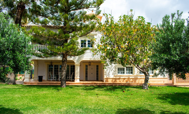 Villa - Wiederverkauf - Orihuela Costa - MUY CERCA DE LA PLAYA