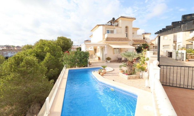 Villa - Wiederverkauf - Orihuela Costa - Playa Flamenca