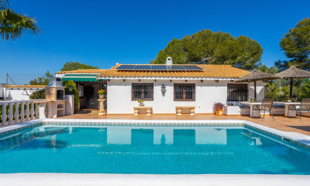 Villa - Wiederverkauf - Orihuela - Orihuela Costa