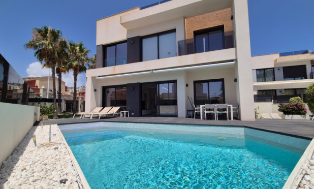 Villa - Wiederverkauf - Torrevieja - Costa Blanca Sur