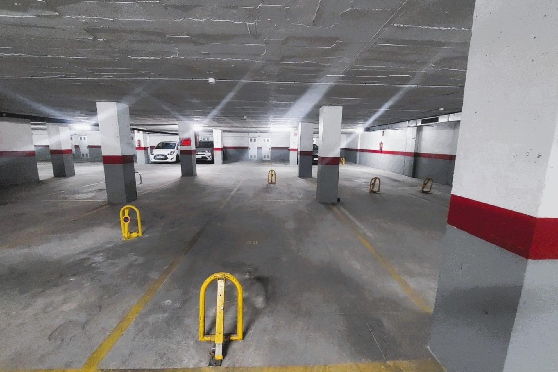 Wiederverkauf - Parking - Torrevieja - Playa de los Locos