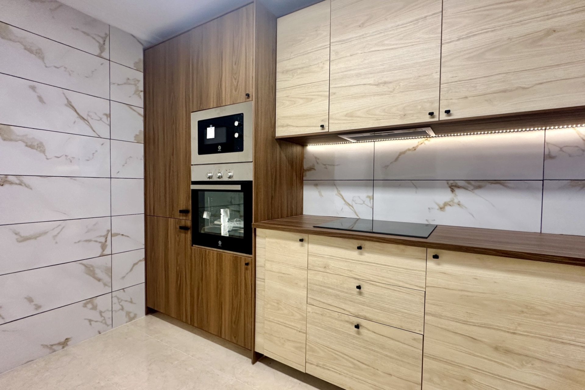 Wiederverkauf - Stadthaus - San Miguel de Salinas