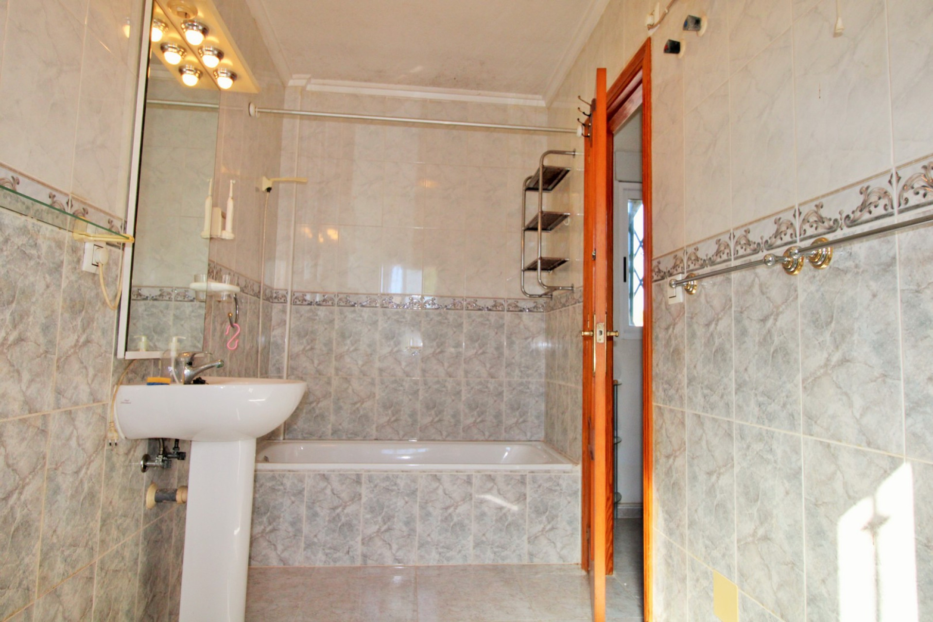 Wiederverkauf - Stadthaus - Villamartín