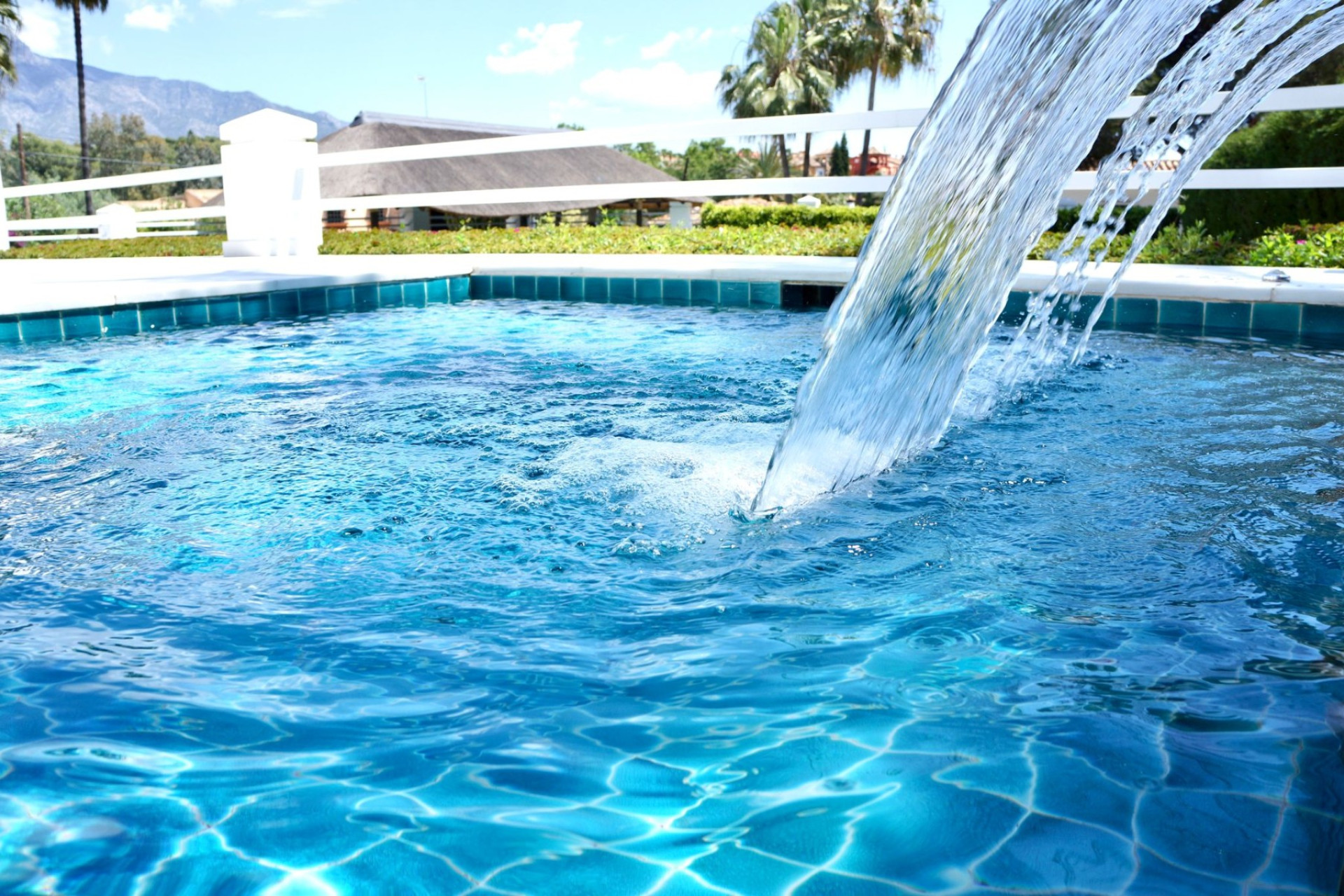 Wiederverkauf - Villa - Marbella - Nueva Andalucía