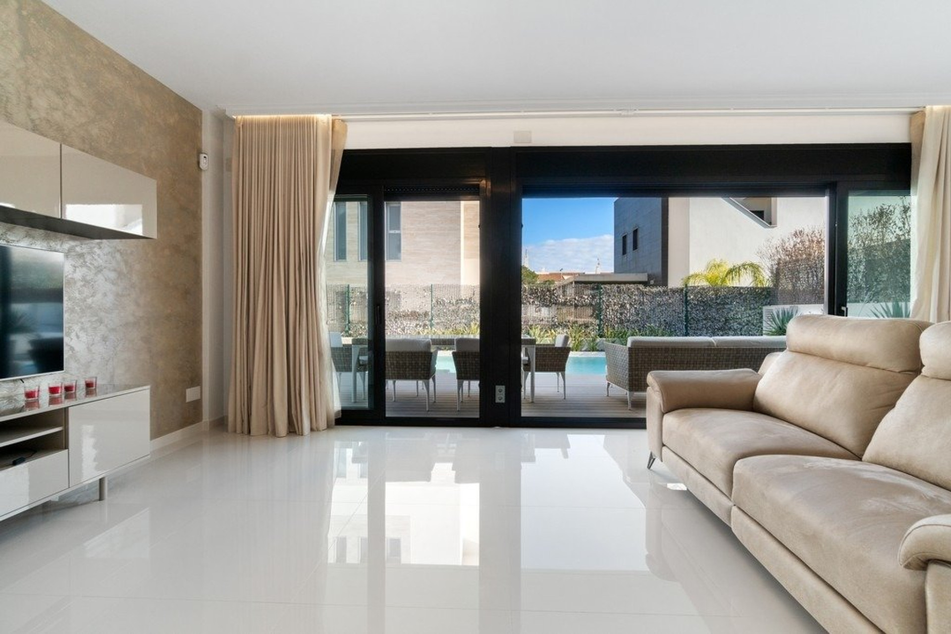 Wiederverkauf - Villa - Orihuela Costa - Aguamarina