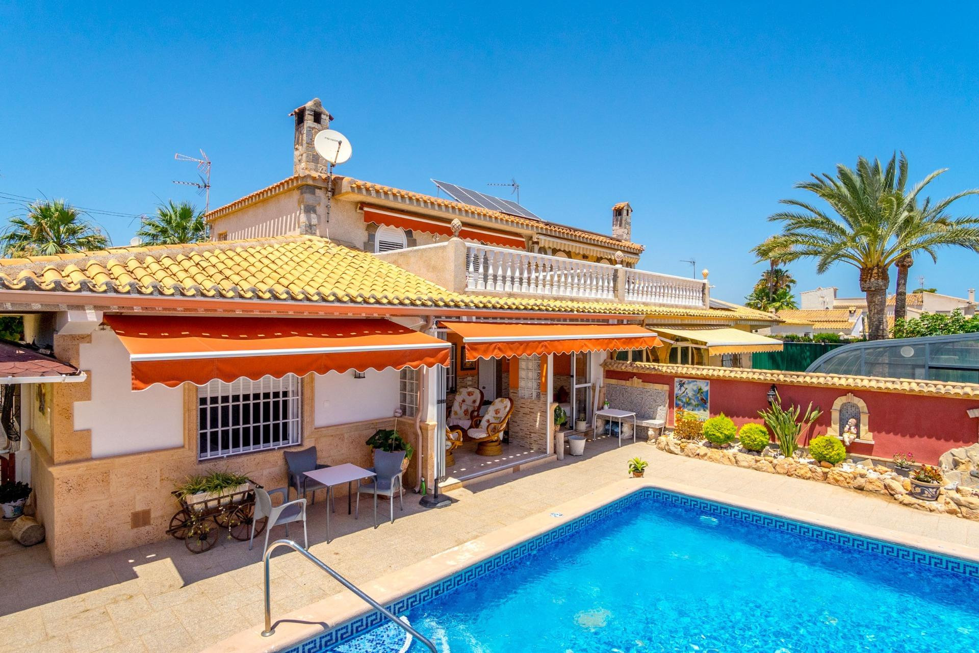 Wiederverkauf - Villa - Orihuela Costa - Campoamor