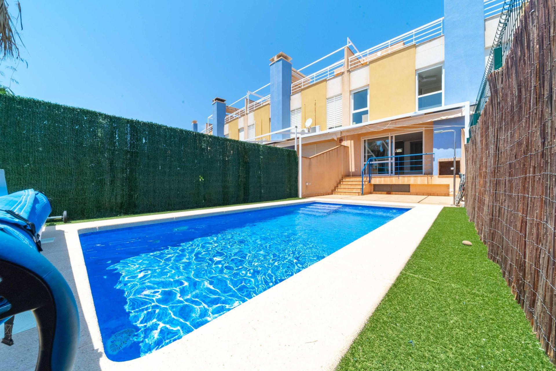 Wiederverkauf - Villa - Orihuela Costa - Campoamor