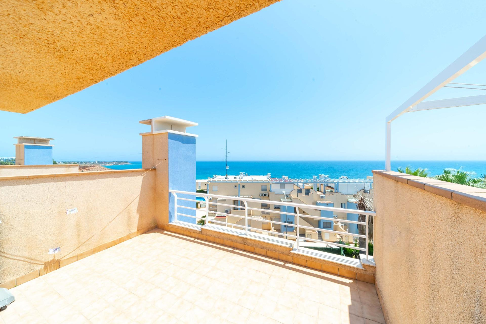 Wiederverkauf - Villa - Orihuela Costa - Campoamor