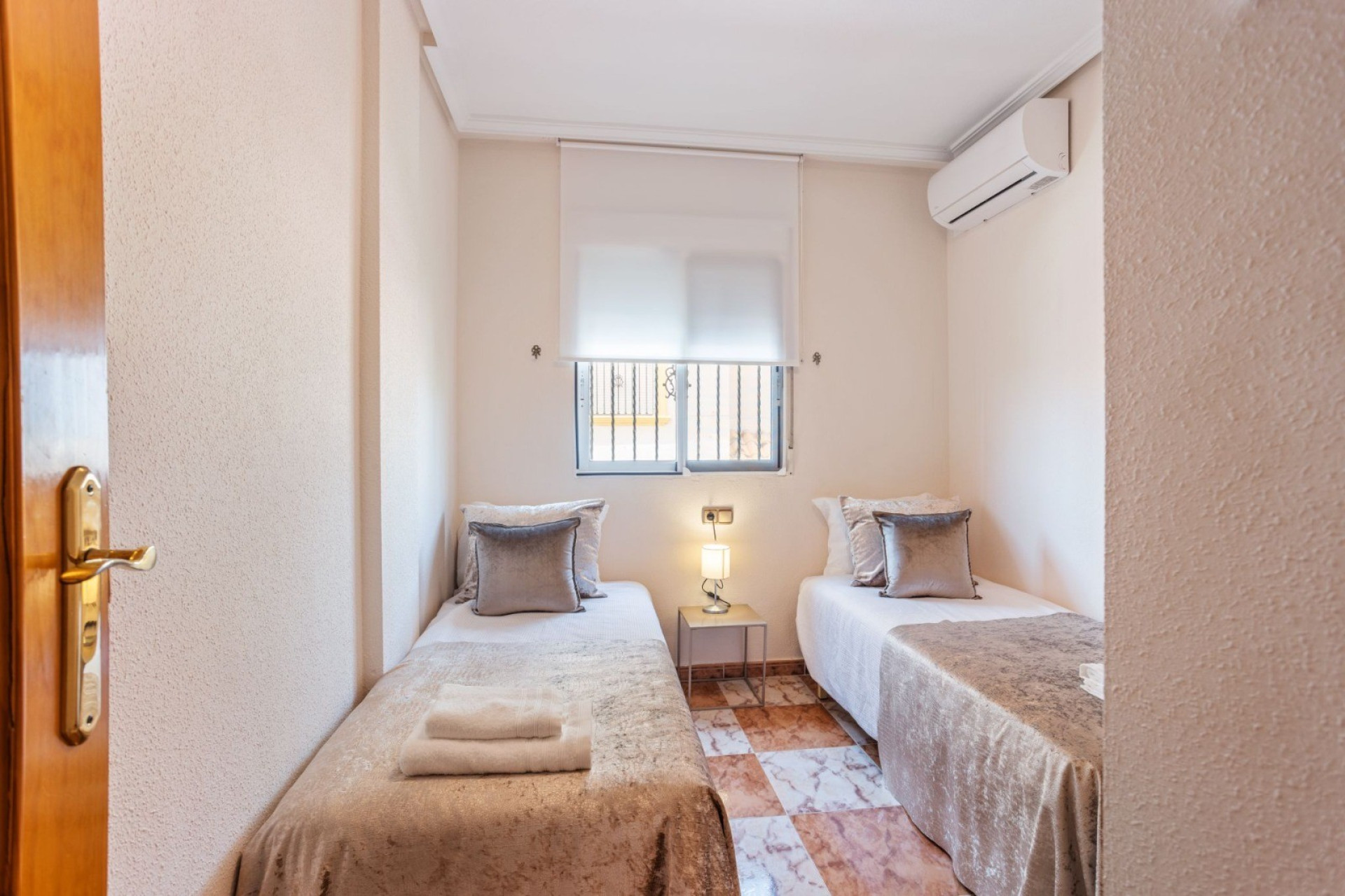 Wiederverkauf - Villa - Orihuela Costa - La Regia