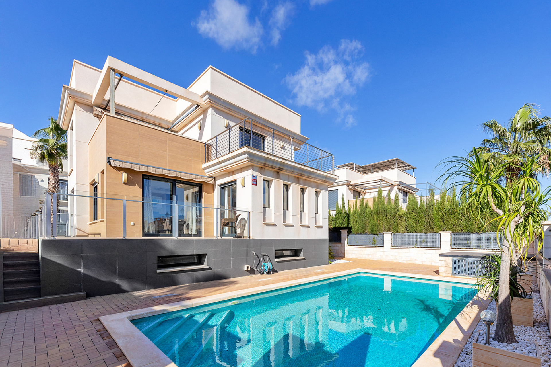 Wiederverkauf - Villa - Orihuela Costa - La Zenia