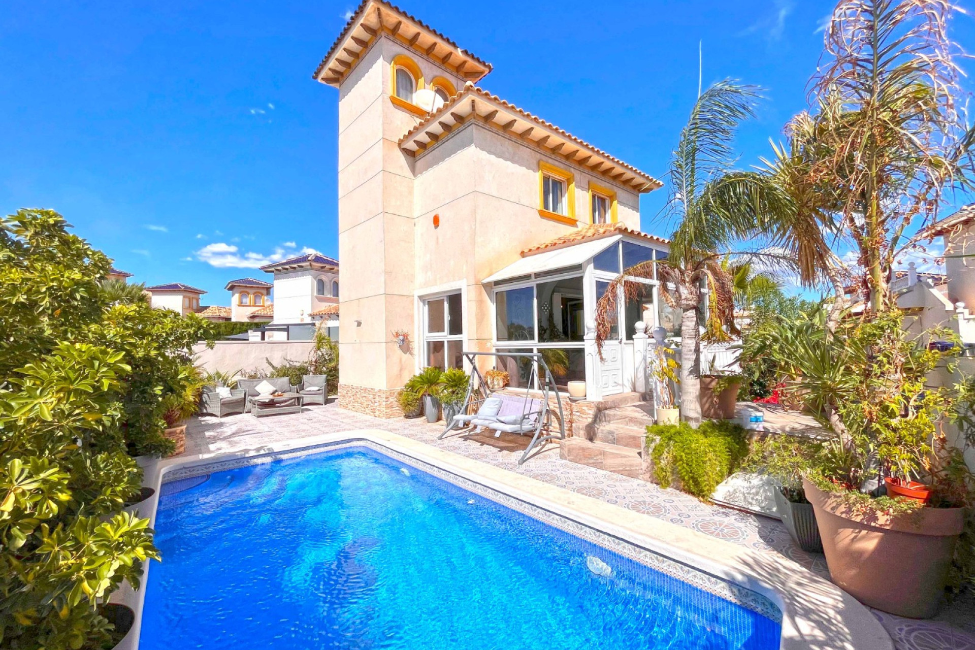 Wiederverkauf - Villa - Orihuela Costa - La Zenia
