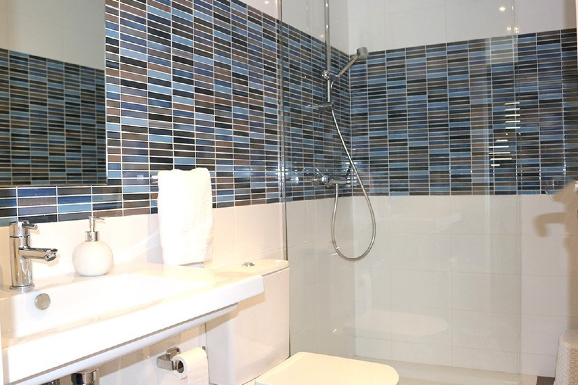 Wiederverkauf - Villa - Orihuela Costa - La Zenia