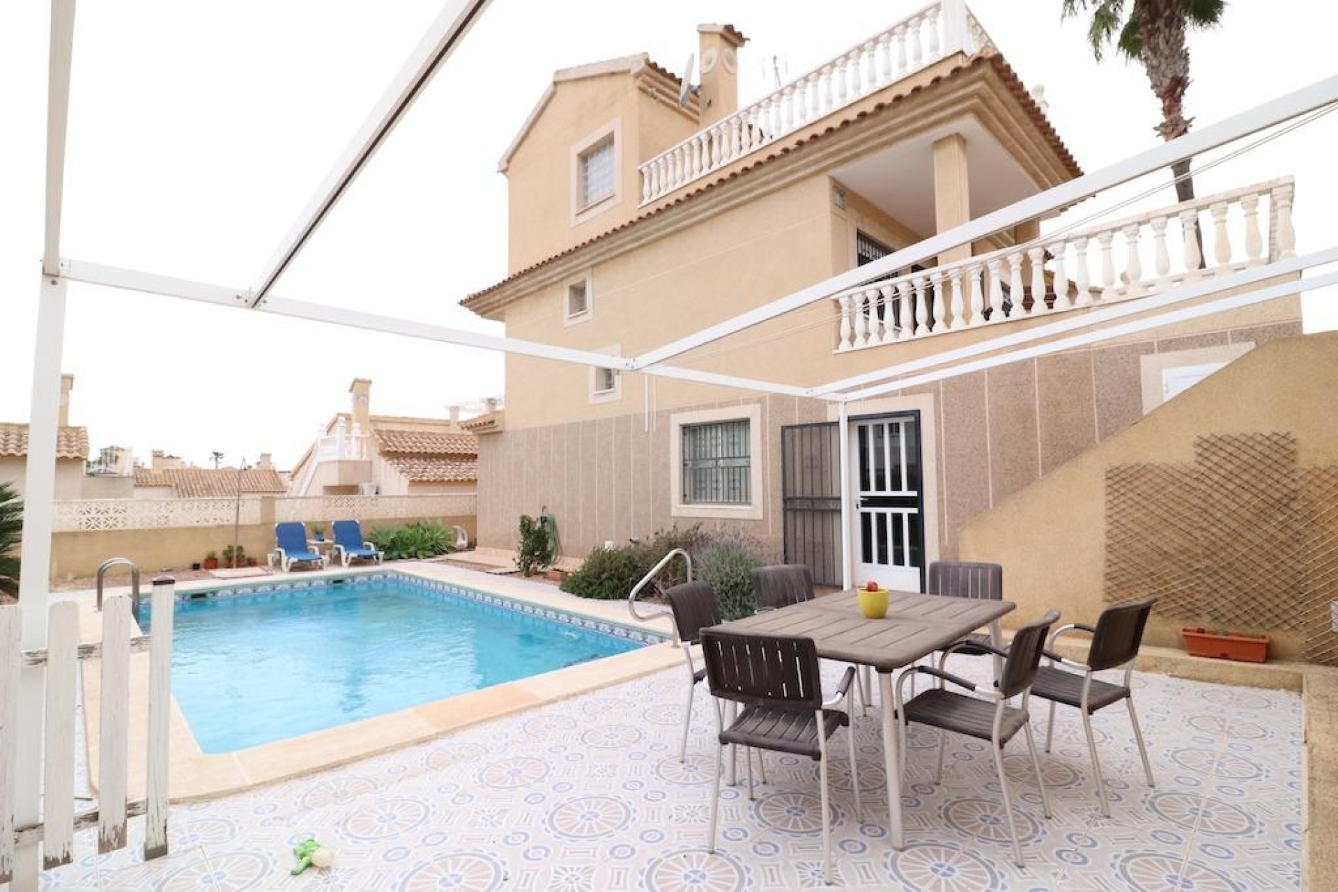 Wiederverkauf - Villa - Orihuela Costa - Los Altos