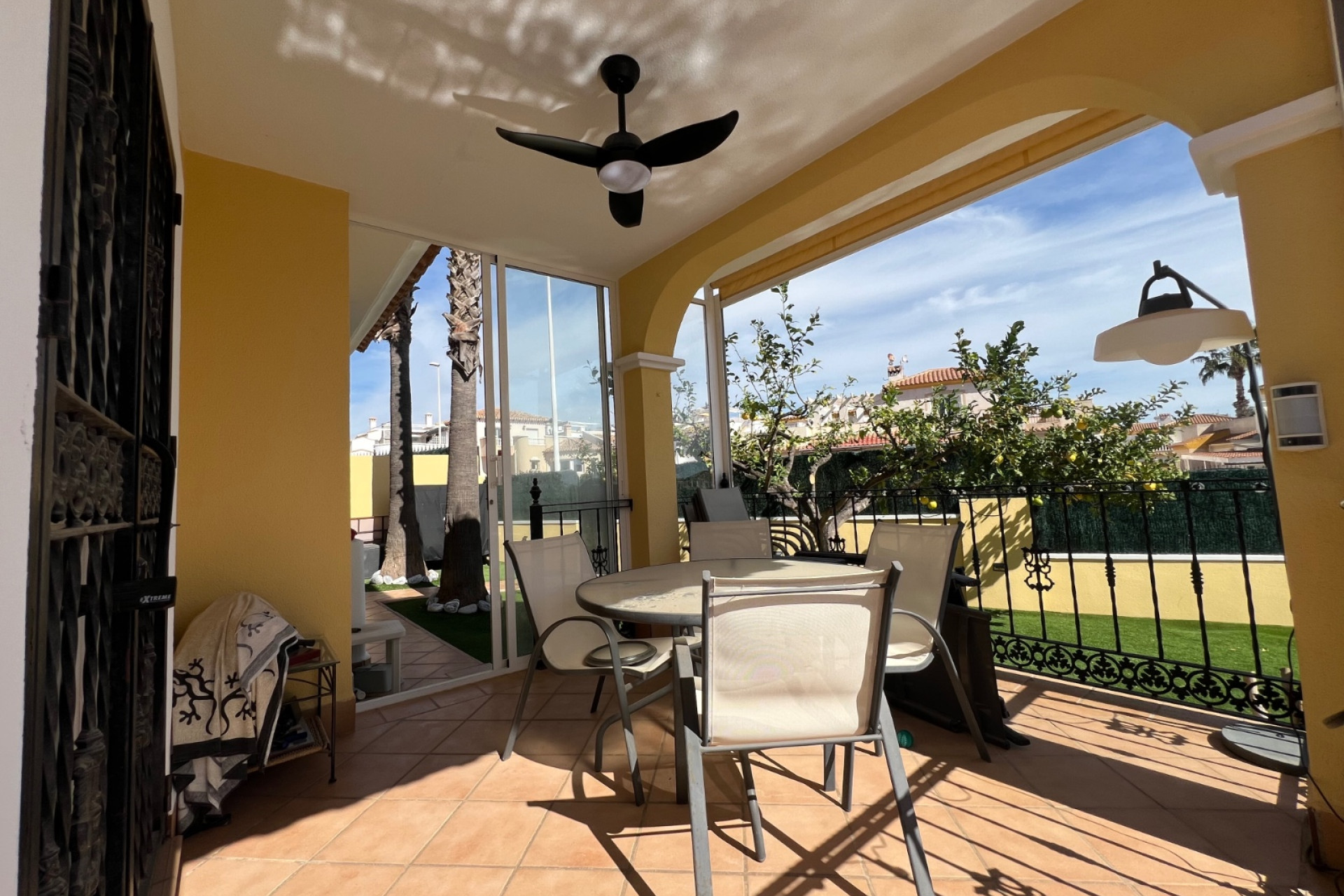 Wiederverkauf - Villa - Orihuela Costa - Los Dolses