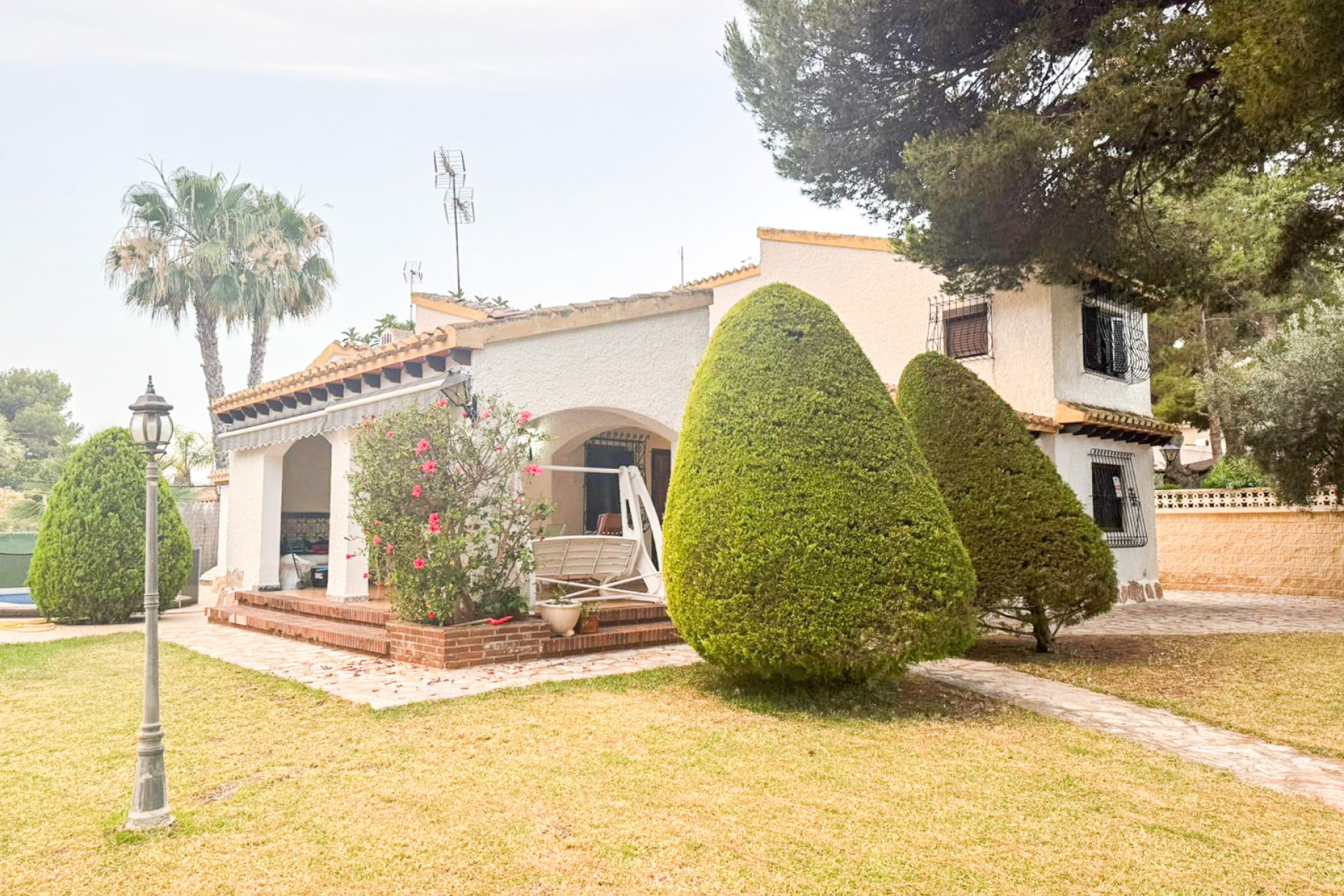 Wiederverkauf - Villa - Orihuela Costa - Punta Prima