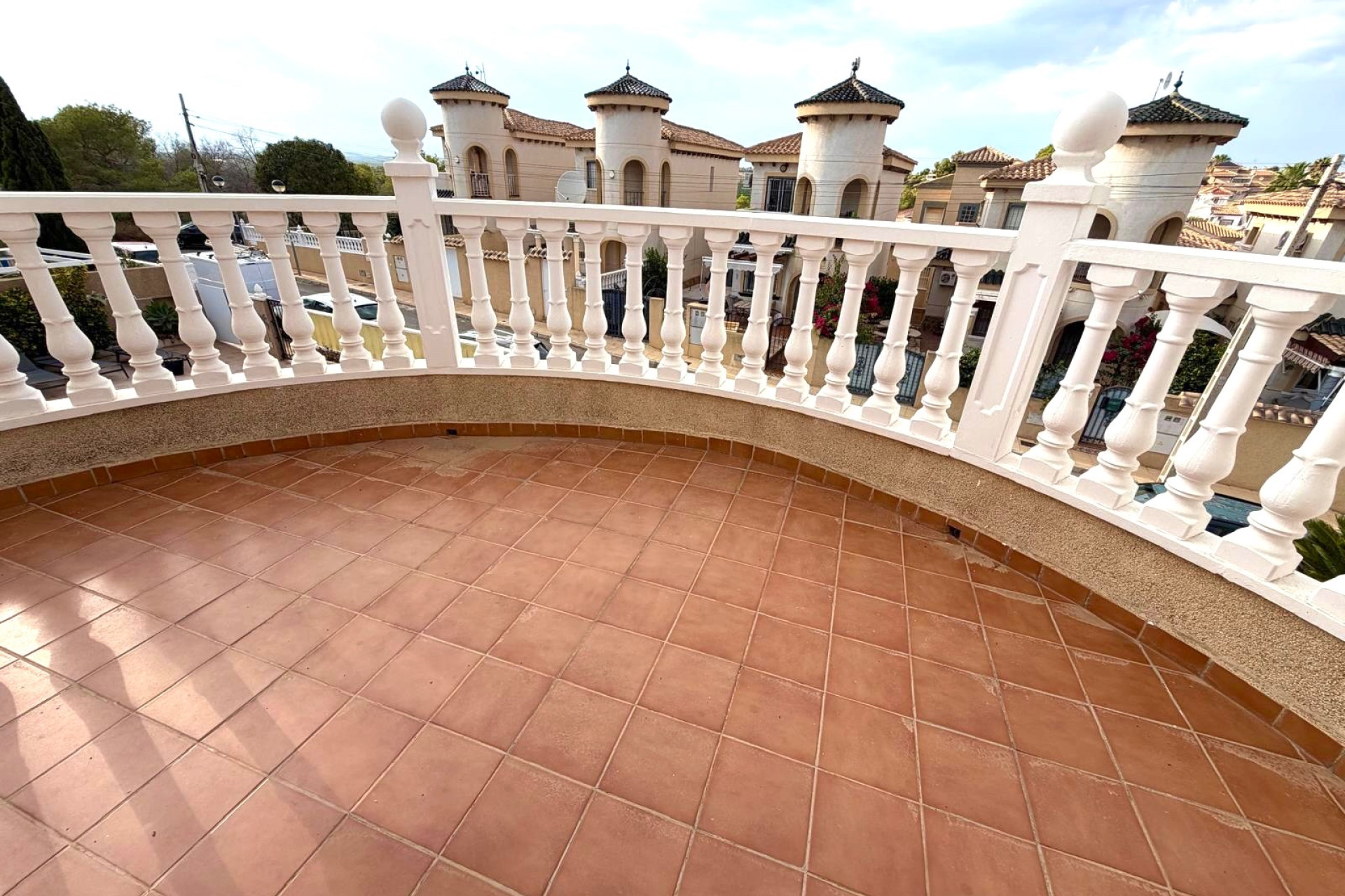 Wiederverkauf - Villa - Orihuela Costa - Villamartín