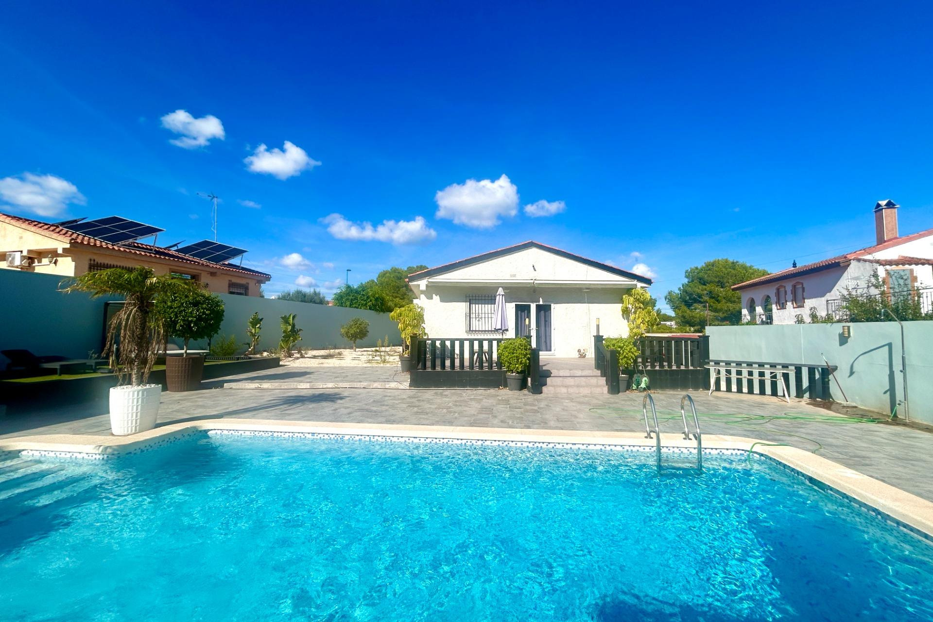 Wiederverkauf - Villa - Pilar de la Horadada - Pinar de Campoverde