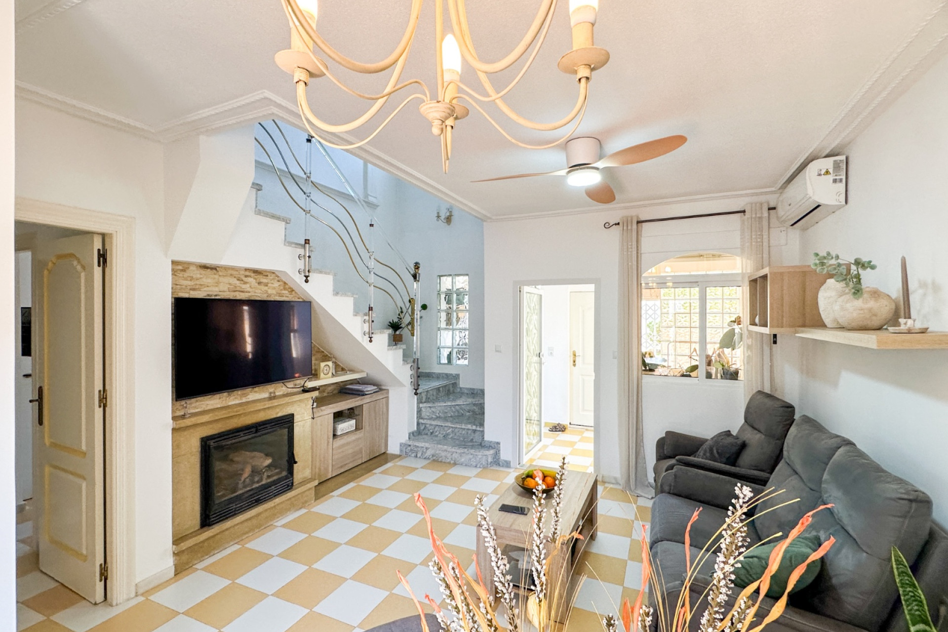 Wiederverkauf - Villa - Torrevieja - Nueva Torrevieja - Aguas Nuevas