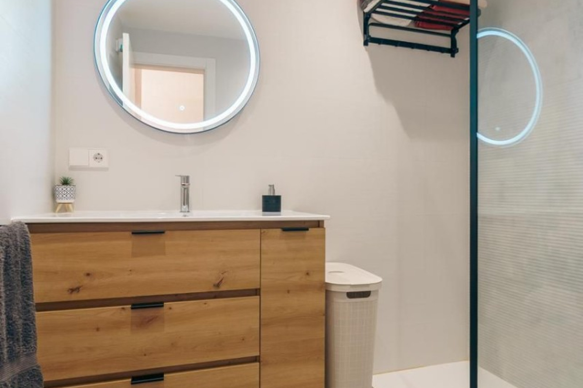 Wiederverkauf - Wohnung - Albir