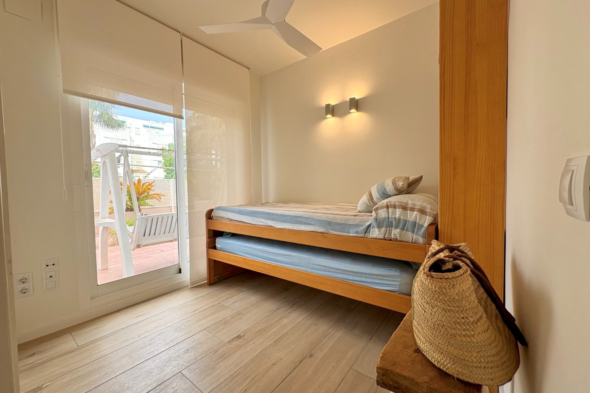 Wiederverkauf - Wohnung - Denia - Les Marines - Las Marinas