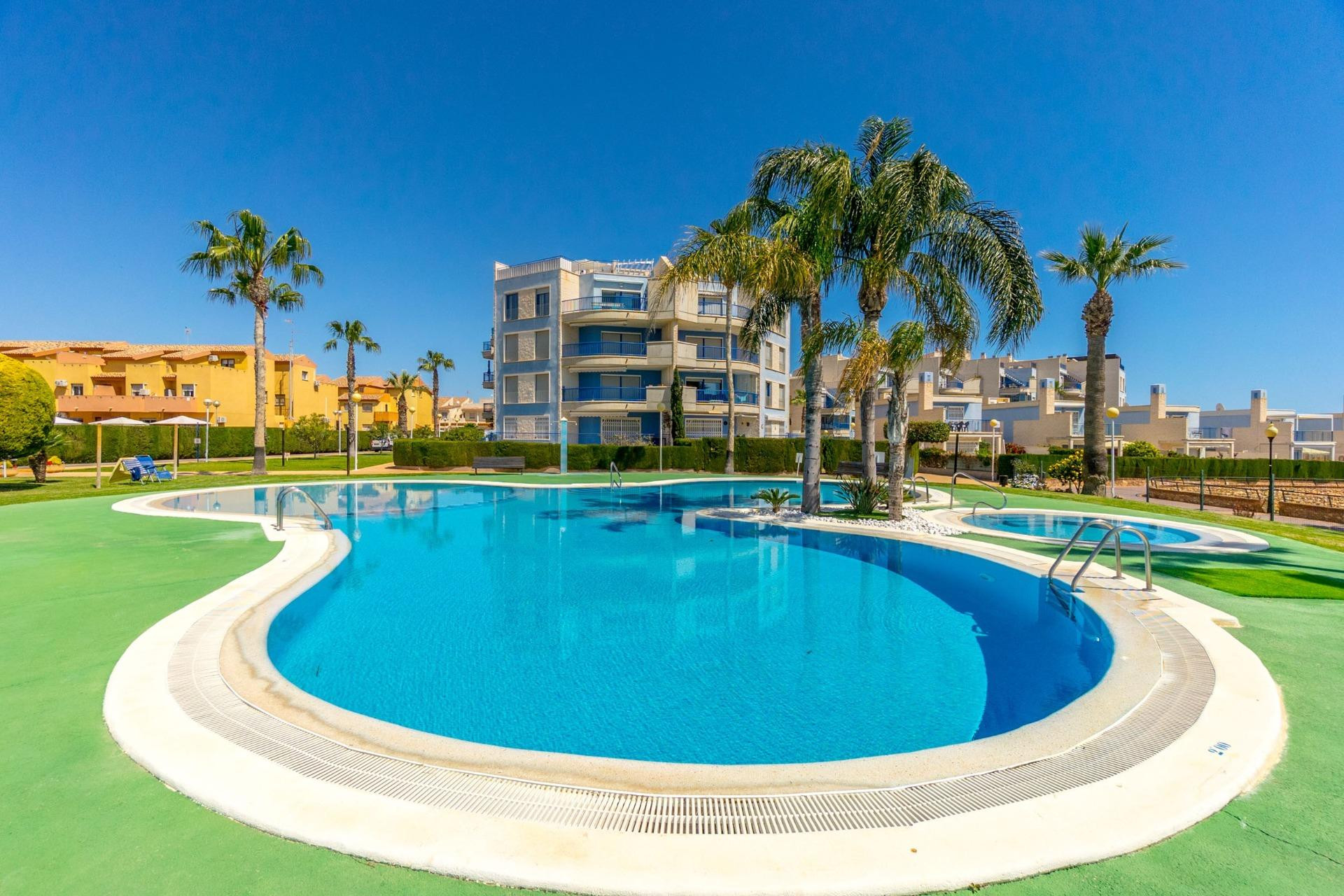 Wiederverkauf - Wohnung - Orihuela Costa - Campoamor