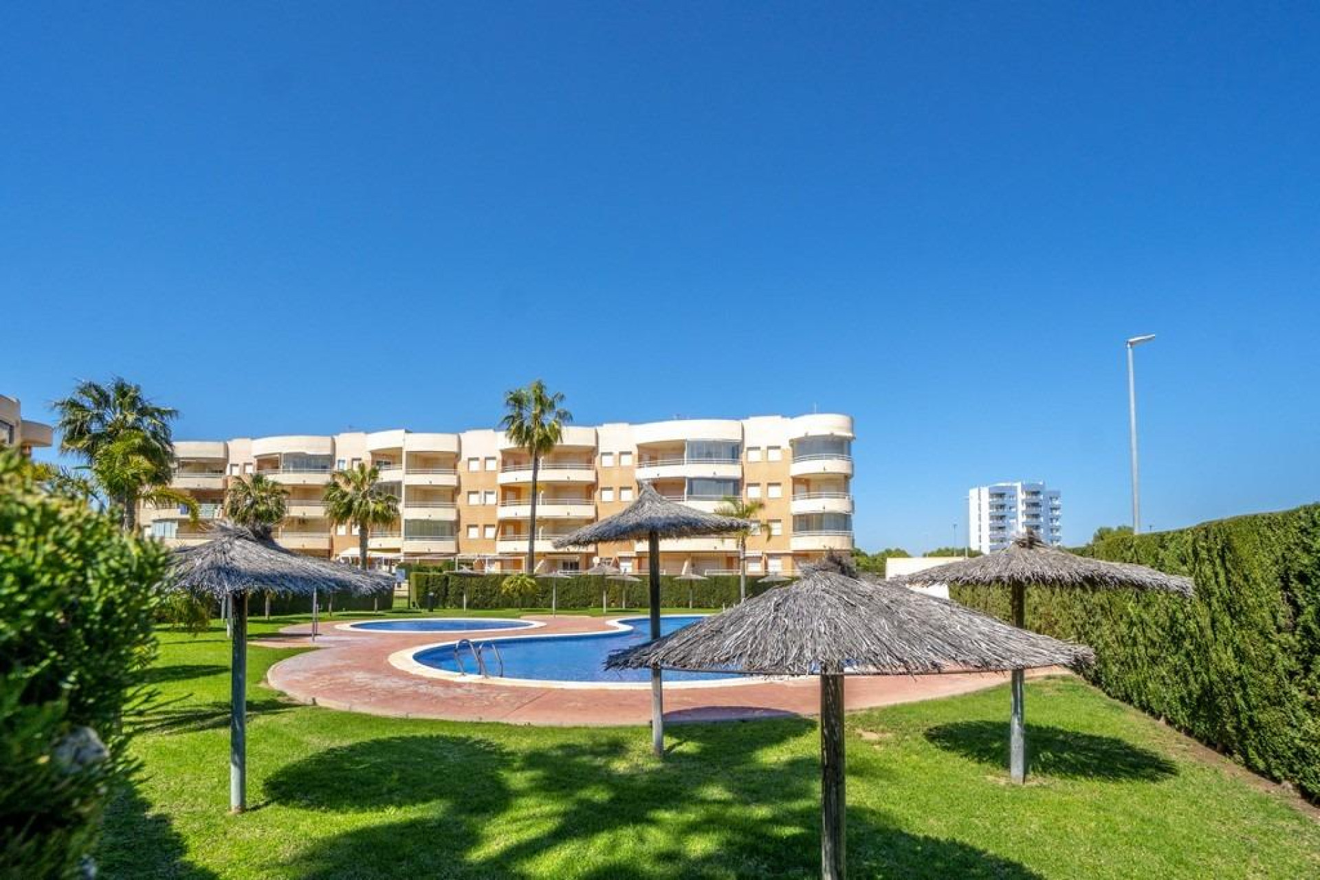 Wiederverkauf - Wohnung - Orihuela Costa - Campoamor