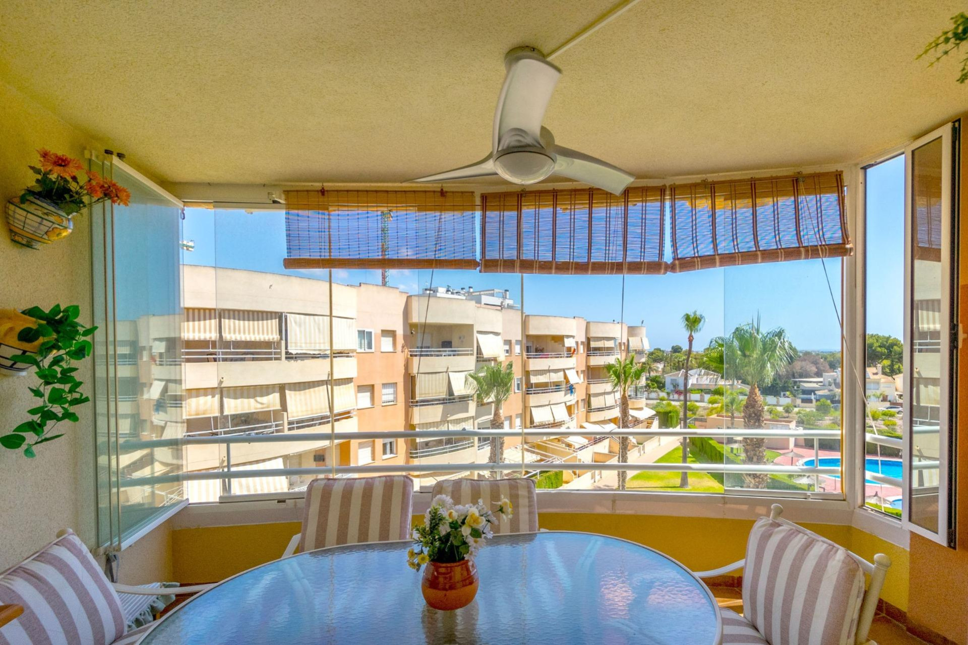 Wiederverkauf - Wohnung - Orihuela Costa - Campoamor