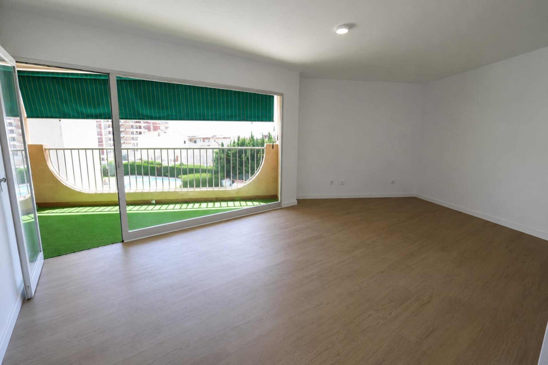 Wiederverkauf - Wohnung - Orihuela Costa - La Zenia