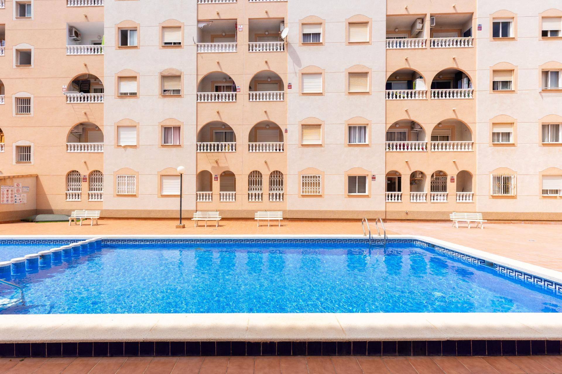 Wiederverkauf - Wohnung - Torrevieja - Centro - Muelle Pesquero