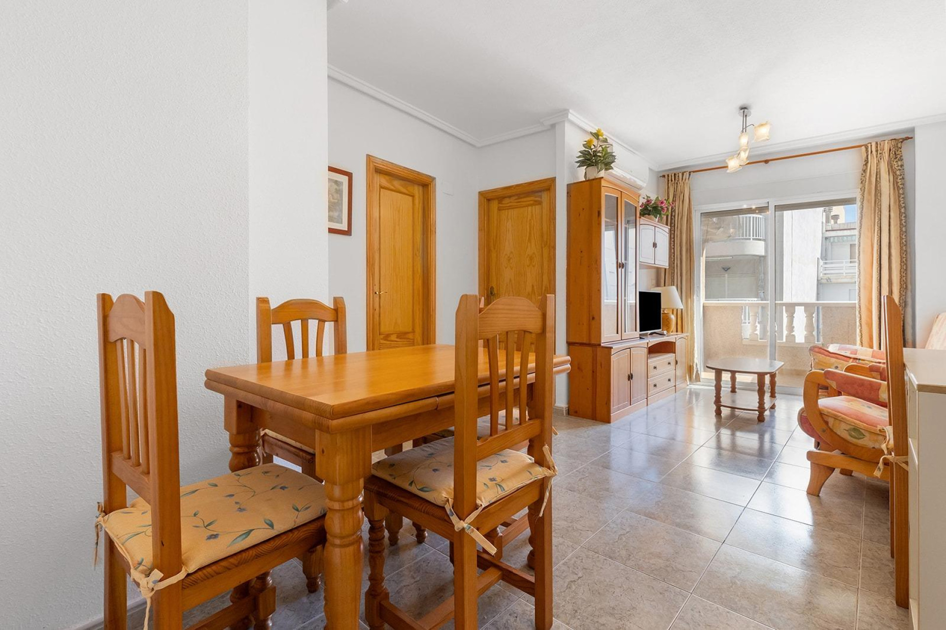 Wiederverkauf - Wohnung - Torrevieja - Centro