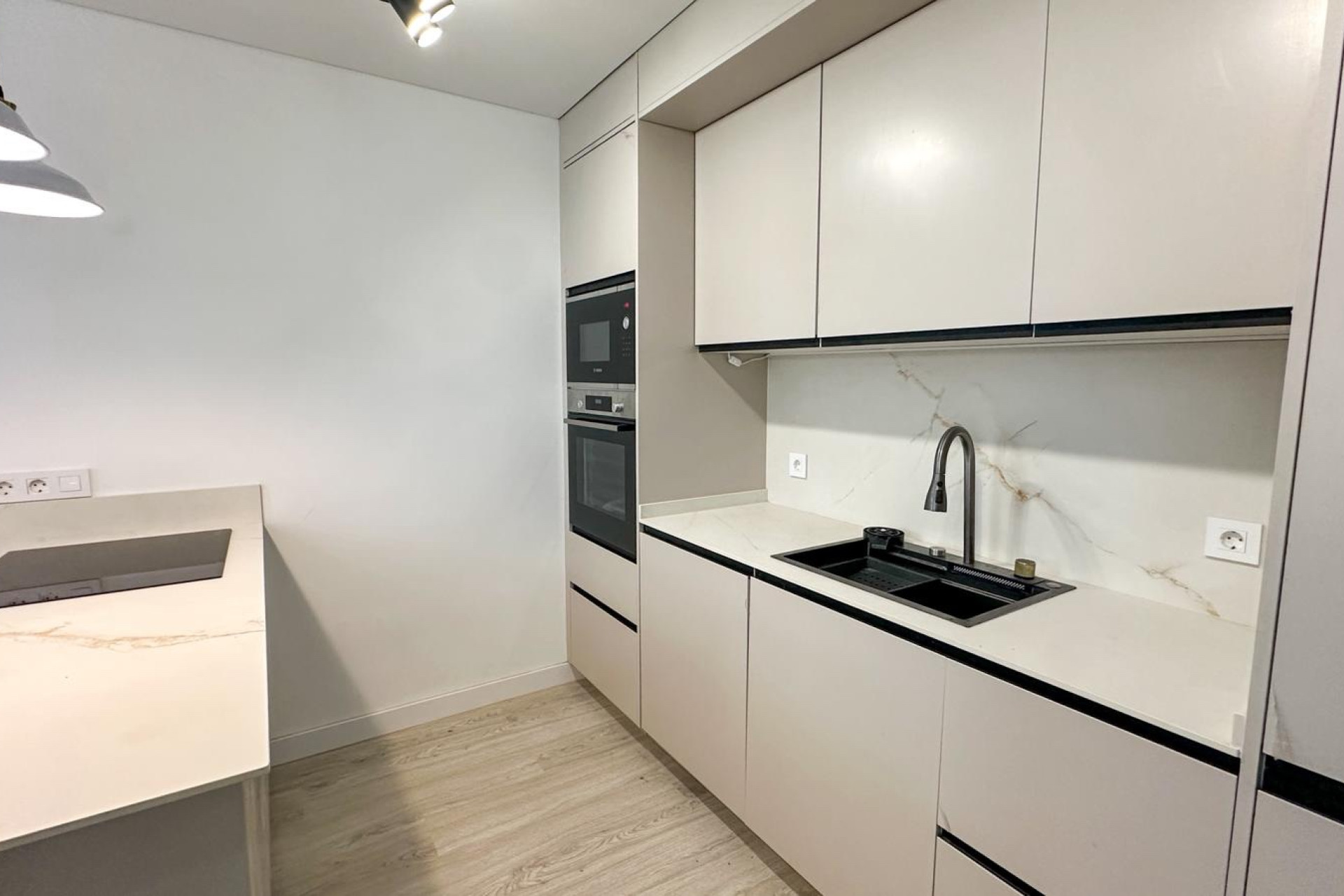 Wiederverkauf - Wohnung - Torrevieja - El Acequión - Los Náufragos