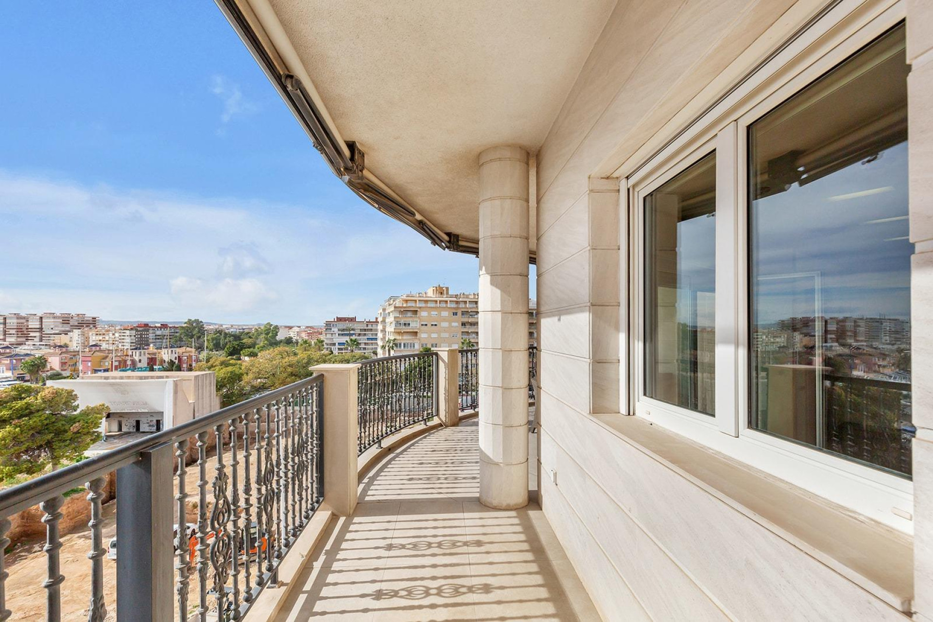 Wiederverkauf - Wohnung - Torrevieja - Paseo maritimo