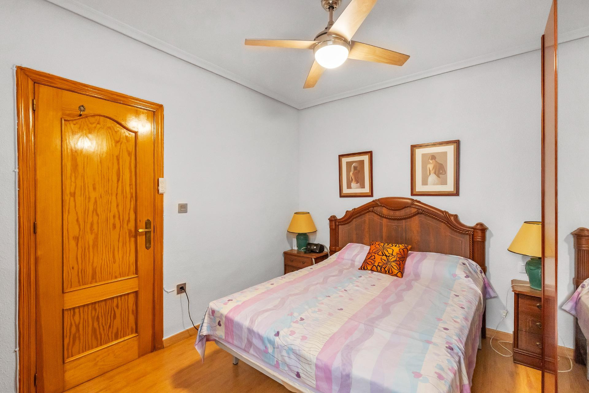 Wiederverkauf - Wohnung - Torrevieja - Paseo maritimo
