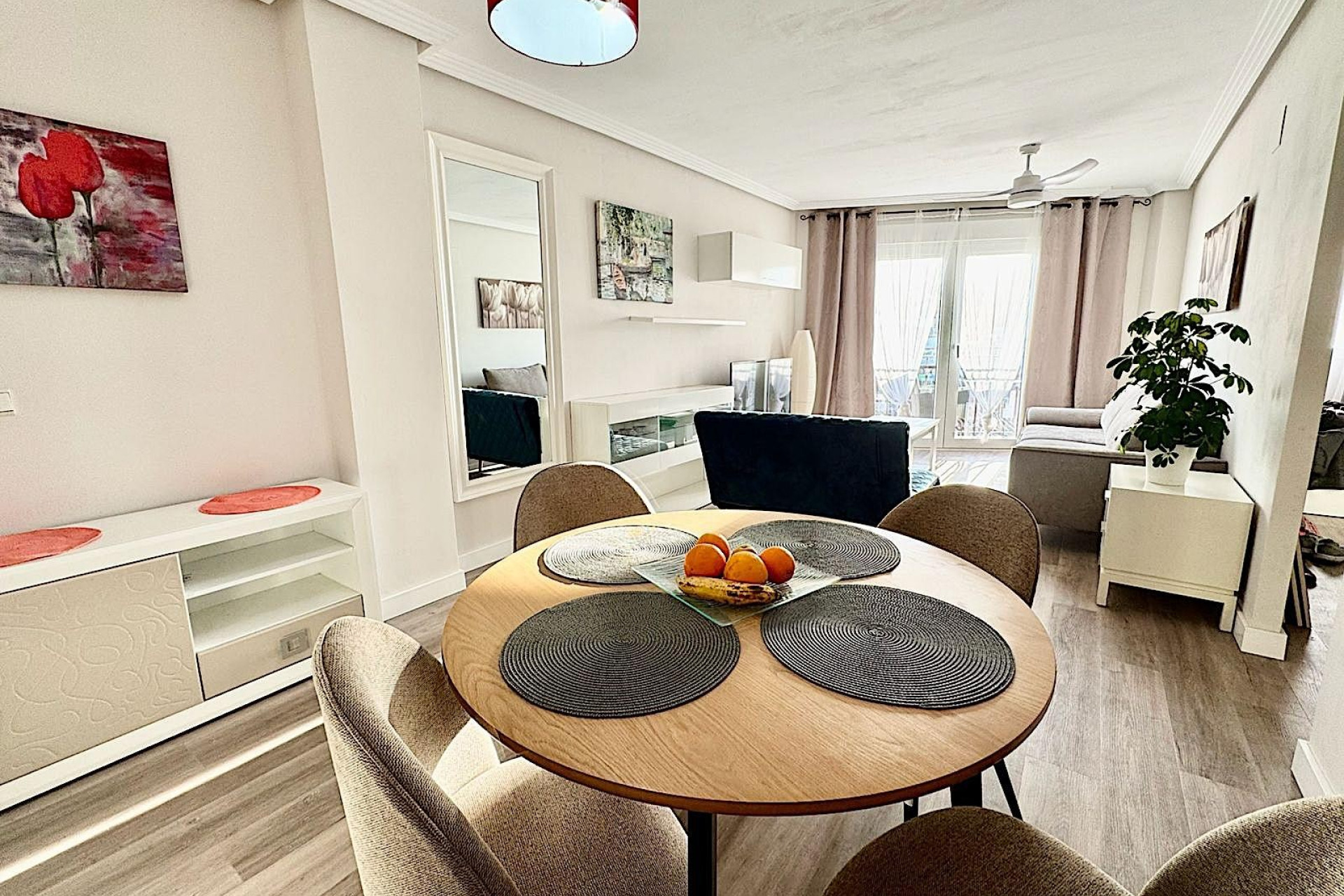 Wiederverkauf - Wohnung - Vergel