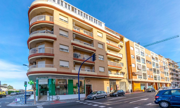 Wohnung - Wiederverkauf - Torrevieja - C-13220