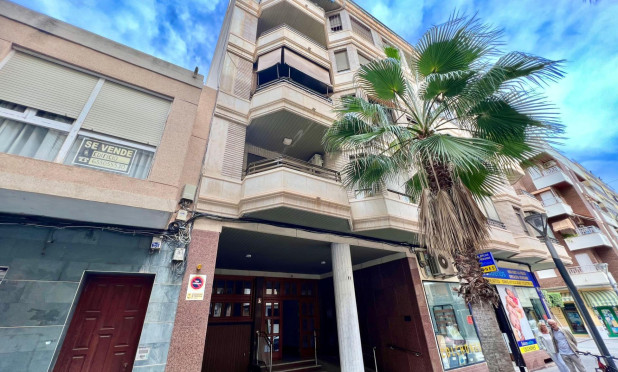 Wohnung - Wiederverkauf - Torrevieja - Centro