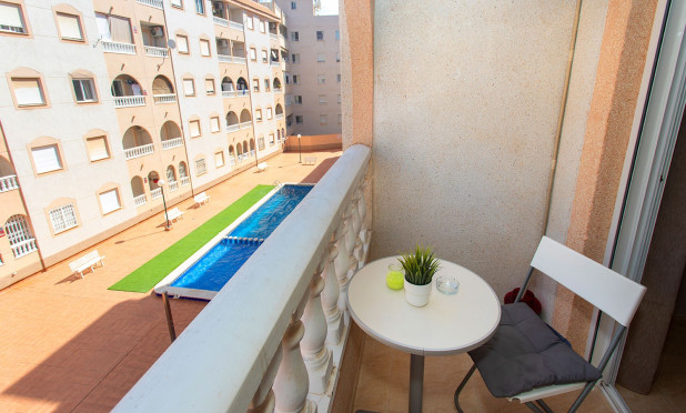 Wohnung - Wiederverkauf - Torrevieja - Centro