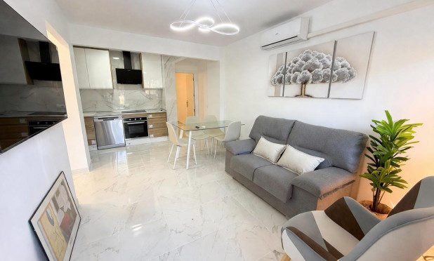 Wohnung - Wiederverkauf - Torrevieja - Parque de las Naciones
