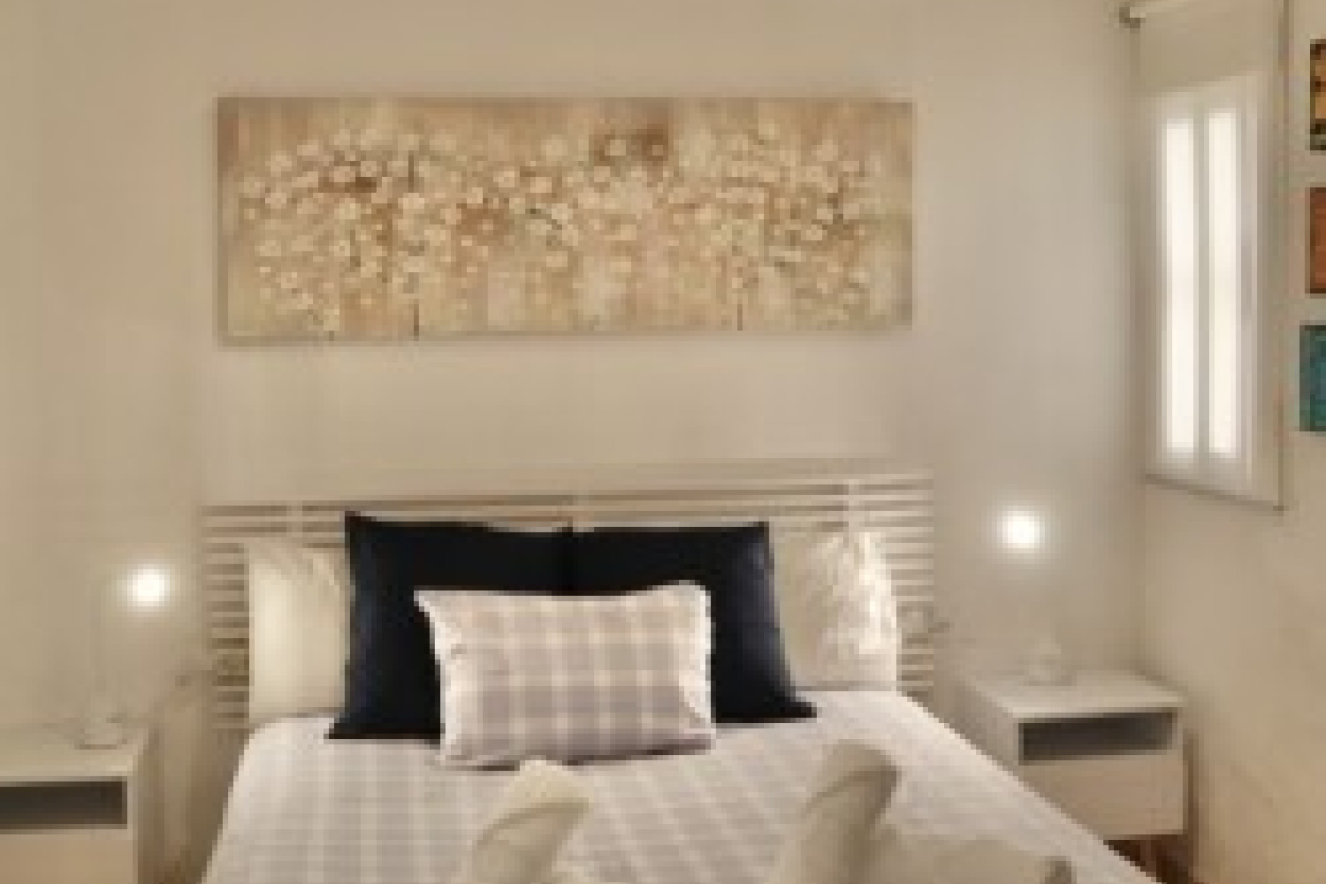 Wynajem długoterminowy - Kamienica - Torrevieja - Playa de los Locos