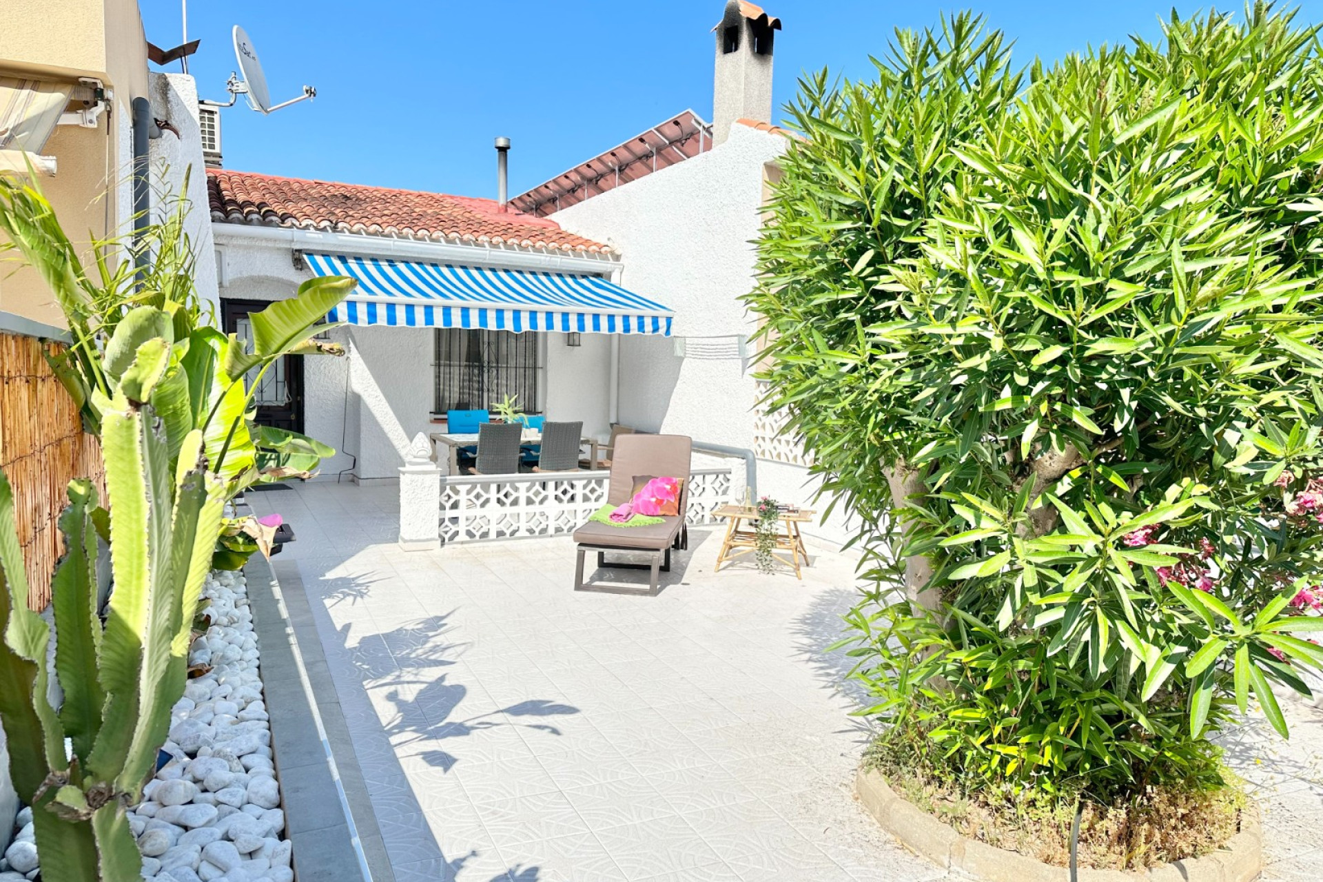 Wynajem długoterminowy - Kamienica - Torrevieja - Playa Los Locos