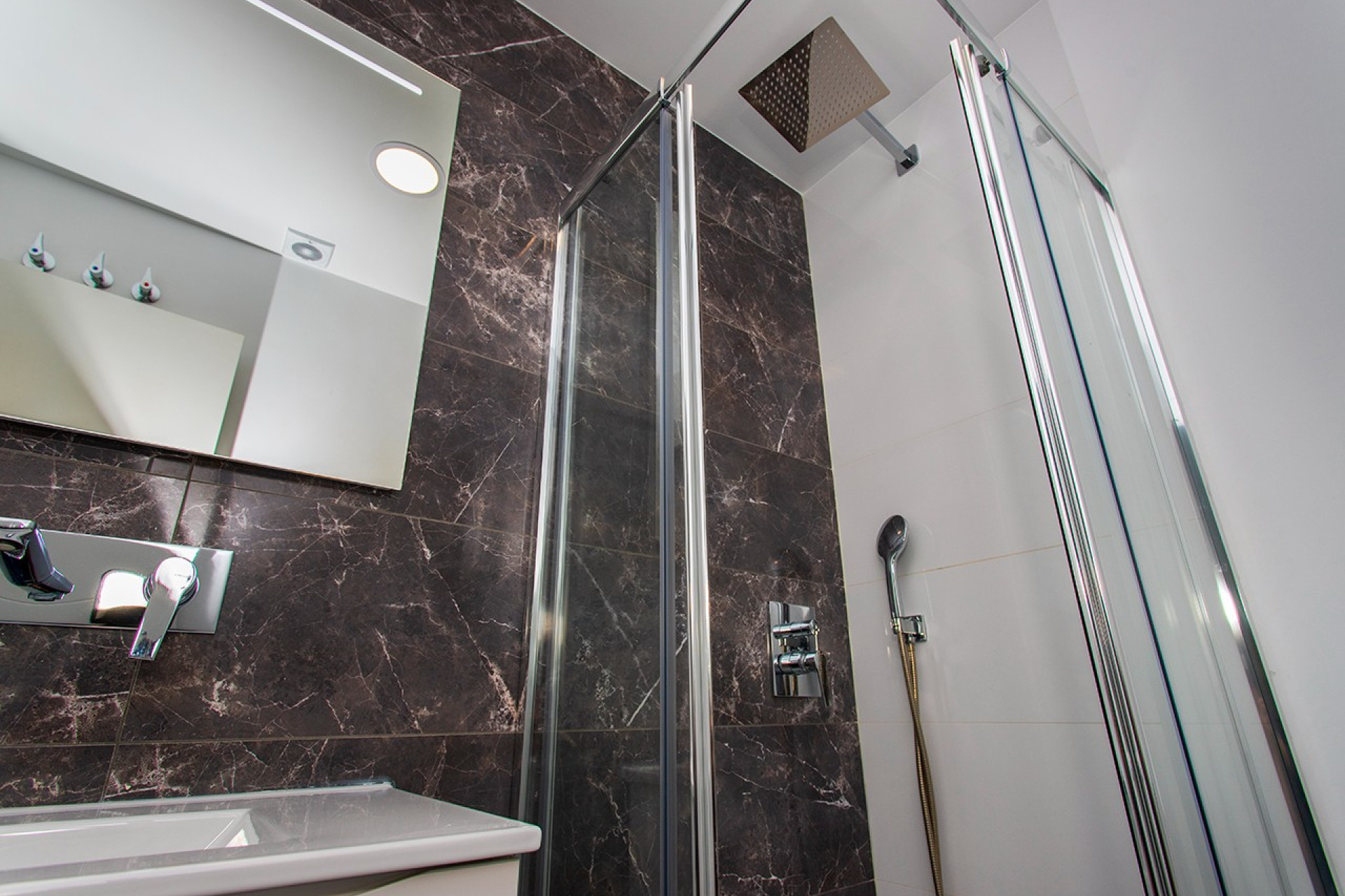 Wynajem długoterminowy - Mieszkanie w bloku - San Miguel de Salinas