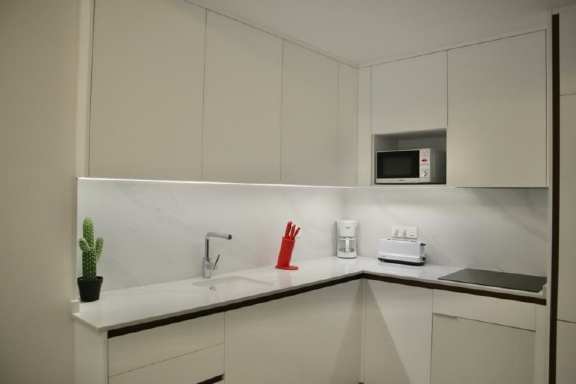 Wynajem długoterminowy - Mieszkanie w bloku - Torrevieja - Centro