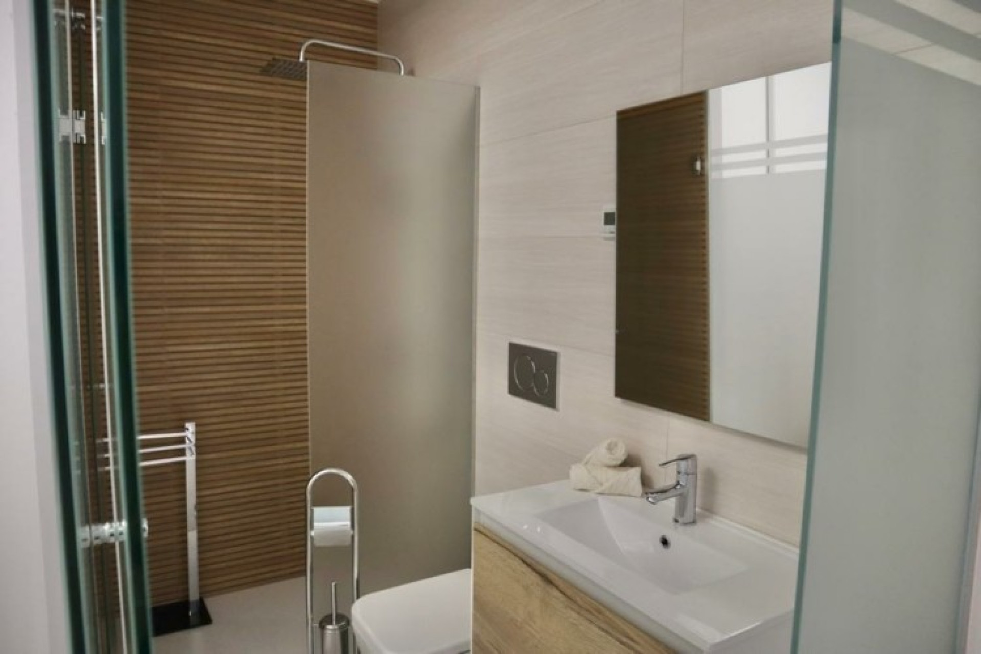 Wynajem długoterminowy - Mieszkanie w bloku - Torrevieja - Centro