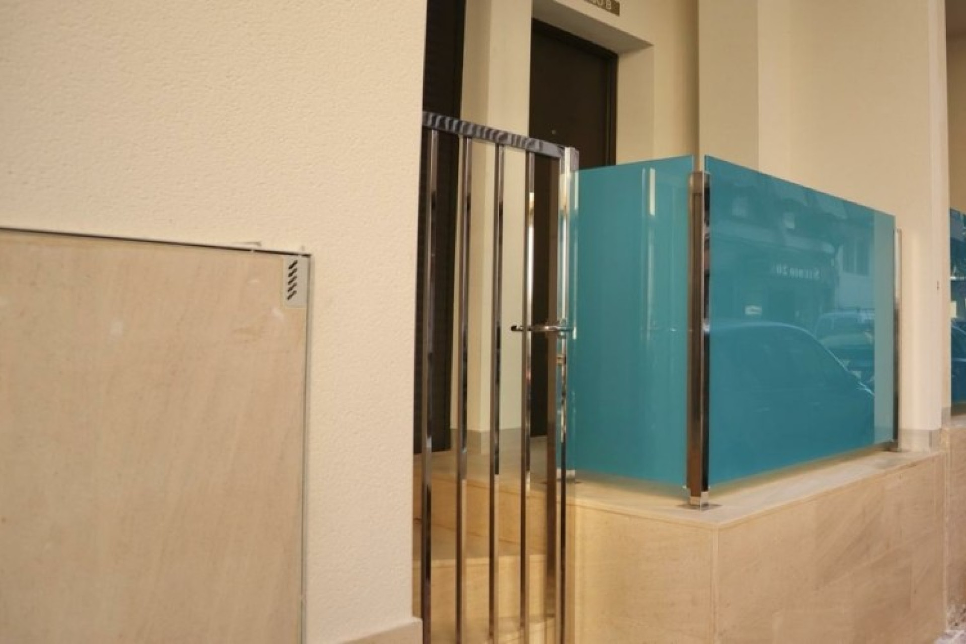 Wynajem długoterminowy - Mieszkanie w bloku - Torrevieja - Centro